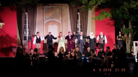 Opera Don Pasquale 8